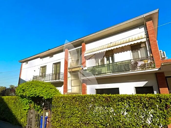 Appartamento trilocale in vendita in Via Lucrezio Caro, Parma