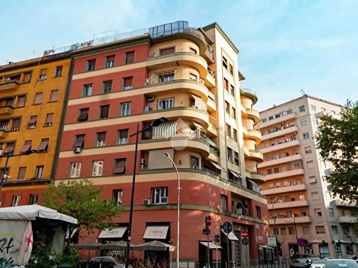 Appartamento con 5 locali in vendita in Piazza Bologna, Roma