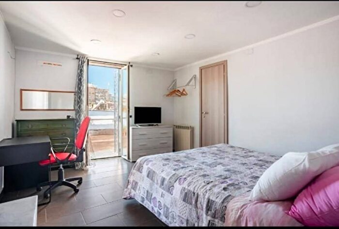 Appartamento bilocale in affitto in Gradini Forcella, Tribunali, Napoli