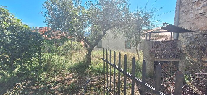 Casa con 5 locali in vendita in Bagni Di Lucca