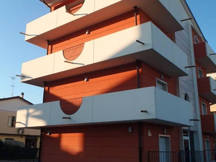 Appartamento bilocale in affitto in Viale Italia, Centro, Creazzo