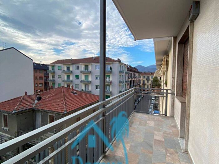 Appartamento trilocale in affitto in Via Des Geneys, Centro, Pinerolo
