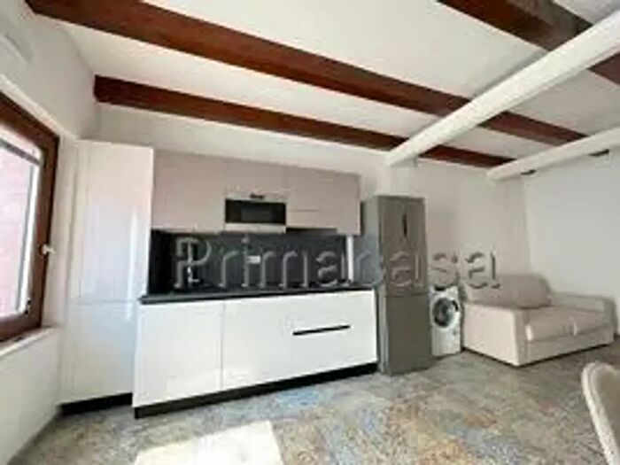 Appartamento bilocale in affitto in Via Fenilon, Verona