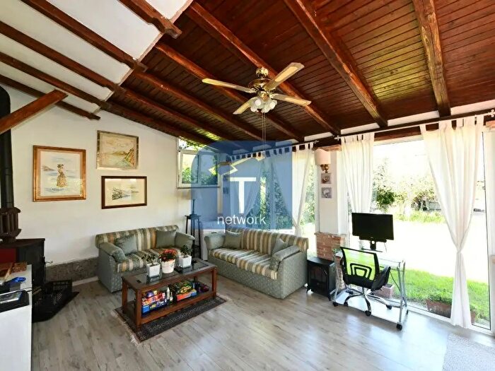 Casa quadrilocale in vendita in Via Dora Baltea, Ardea