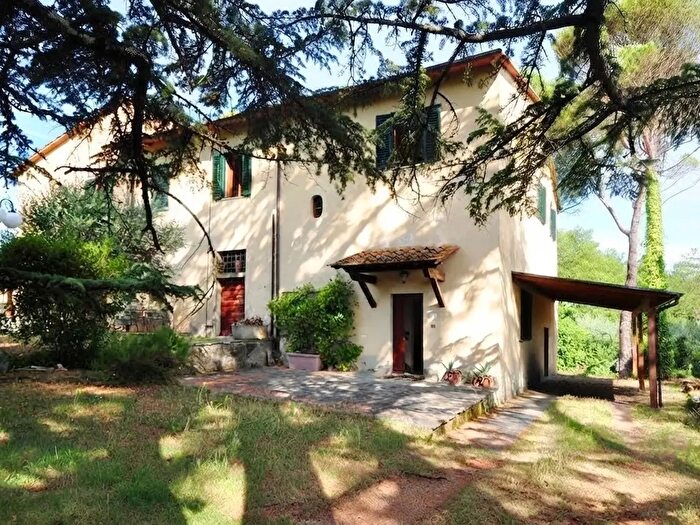 Casa con 5 locali in vendita in Gavignano, Bucine