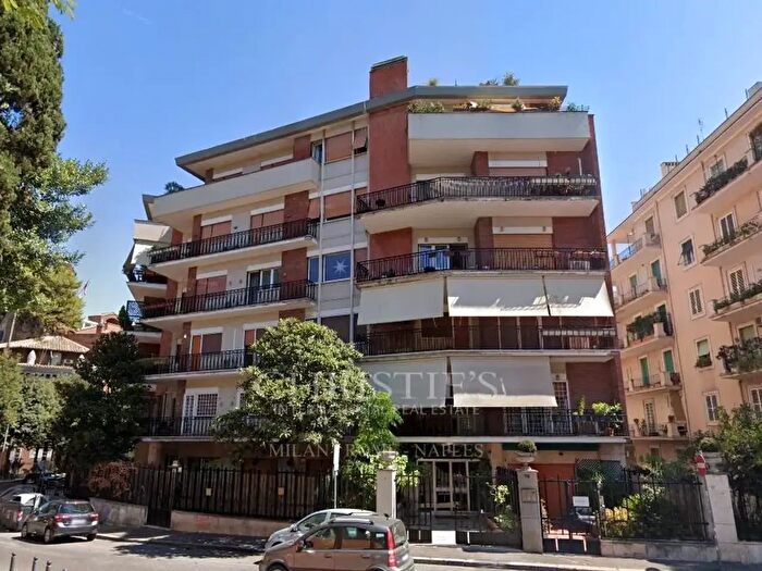 Appartamento bilocale in affitto in Via dei Monti Parioli, Roma