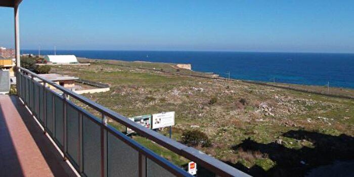 Appartamento trilocale in vendita in Viale Tunisi, Siracusa