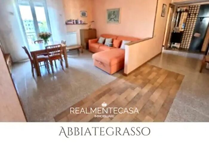 Appartamento bilocale in vendita in Via Achille Grandi, Abbiategrasso