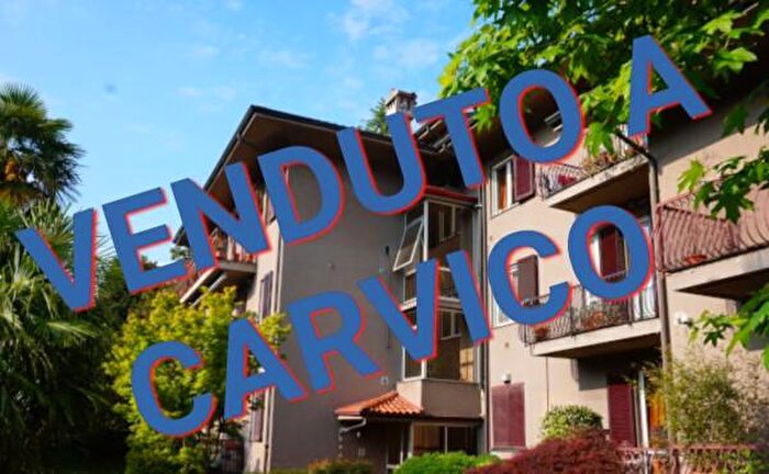 Appartamento bilocale in vendita in Via Dottor G Bernardi, Carvico