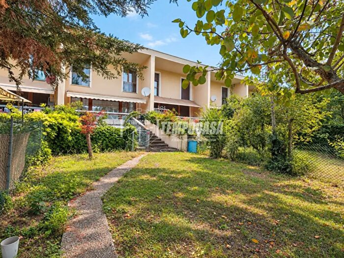 Casa con 5 locali in vendita in Via Fortunato Buzzi, Ravenna