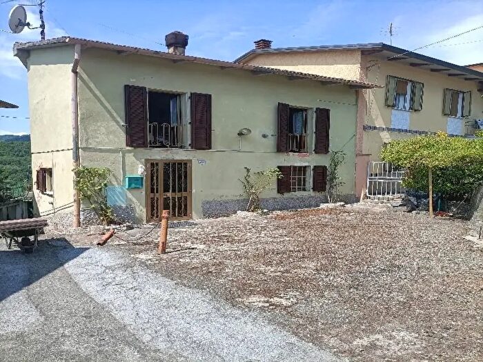 Casa con 5 locali in vendita in Gaggio Montano