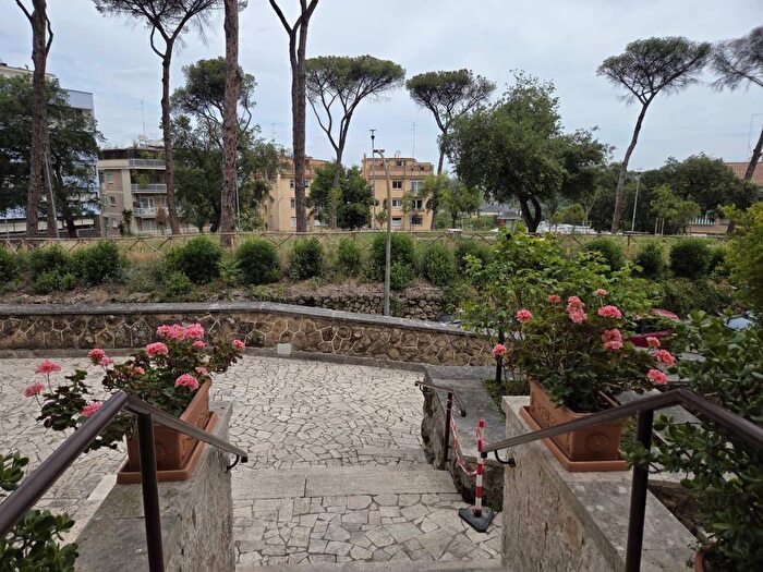 Appartamento con 5 locali in affitto in Via Ettore Petrolini, Parioli, Roma