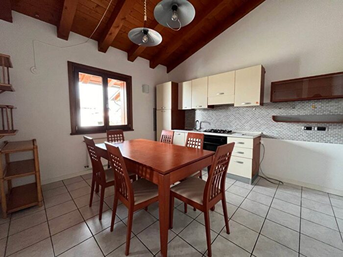 Appartamento quadrilocale in affitto in Centro, Premariacco