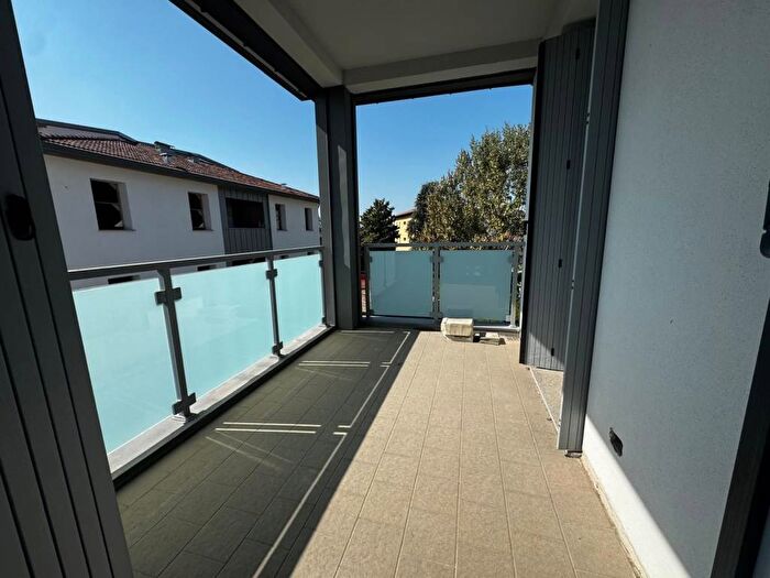 Appartamento con 5 locali in vendita in Via Trento e Trieste, Centro, Formigine