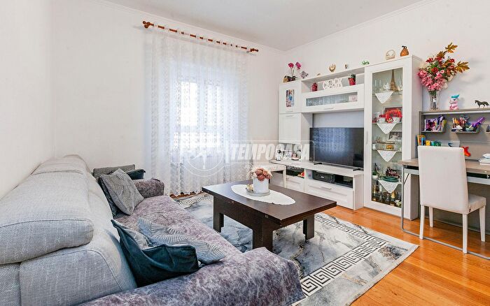 Appartamento bilocale in vendita in Via Simone De Gatti, Bresso