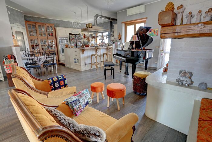 Appartamento quadrilocale in vendita in Viale Alessandrino, Roma