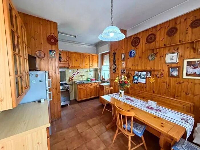 Appartamento quadrilocale in vendita in Via Francesco Petrarca, Umbertide