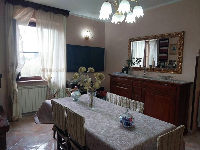 Appartamento quadrilocale in vendita in Viale Roma, Velletri