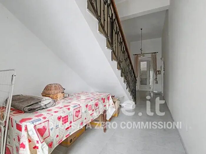 Appartamento quadrilocale in vendita in Via Leonardo da Vinci, Leverano