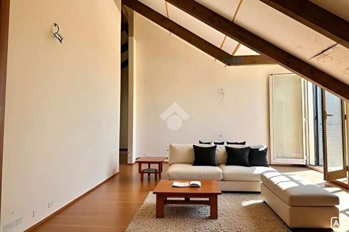 Appartamento quadrilocale in vendita in Via Giardini, Giugliano In Campania