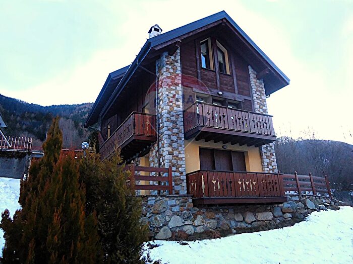 Appartamento trilocale in vendita in Via Segheria, Temu