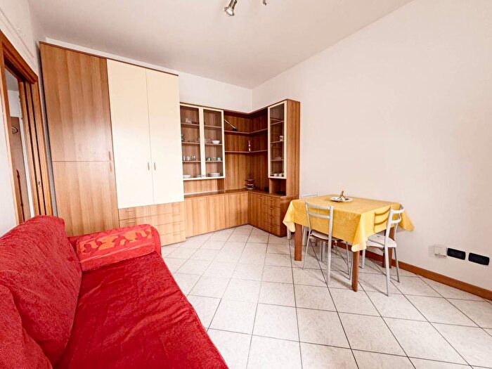 Appartamento monolocale in affitto in Viale Giovanni da Cermenate, Cermenate Abbiategrasso, Milano