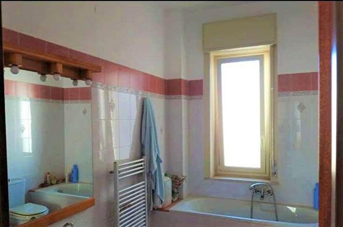 Appartamento quadrilocale in vendita in Pressi Via Vanvitelli, Siracusa