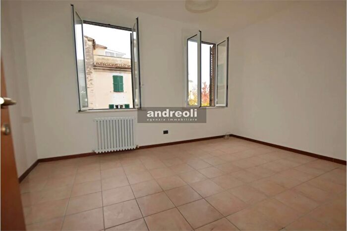 Appartamento con 5 locali in vendita in Jesi