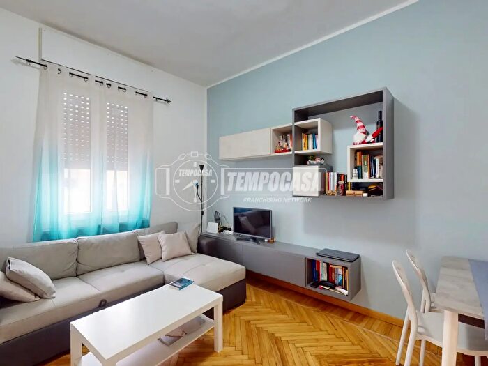 Appartamento trilocale in vendita in Via Borgosesia B, Torino