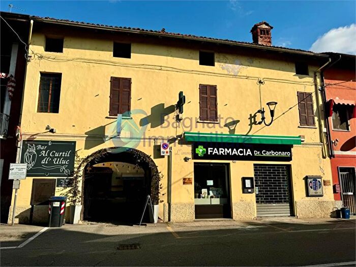 Casa con 6 locali in vendita in Sillavengo