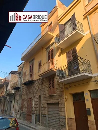 Casa con 12 locali in vendita in Via Pirrone, Bagheria