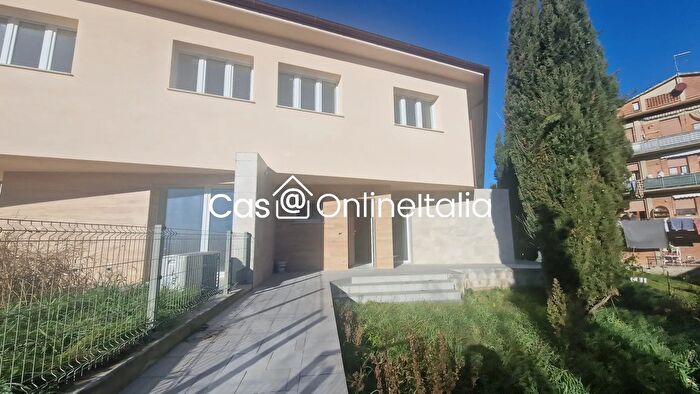 Casa con 5 locali in vendita in Via Volterrana, Colle Di Val DElsa