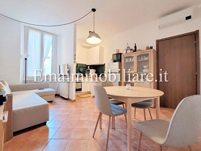 Appartamento bilocale in affitto in Via Martiri Oscuri, Rovereto, Milano