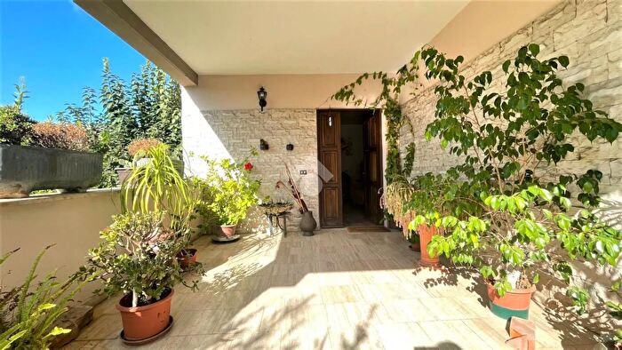 Casa con 7 locali in vendita in Via dei Monti Sirini, Guidonia Montecelio
