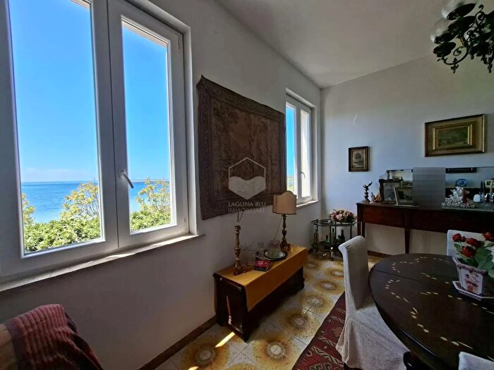 Appartamento trilocale in vendita in Lungomare Mazzini, Mazara Del Vallo