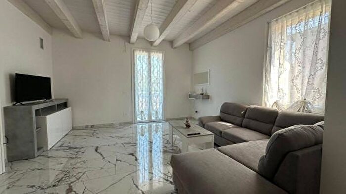 Appartamento quadrilocale in vendita in Vignola