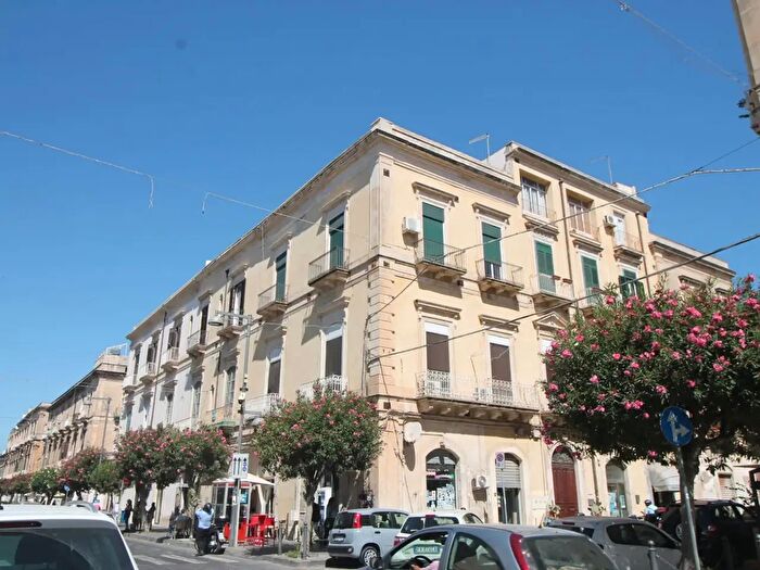 Appartamento quadrilocale in vendita in Corso Umberto, Siracusa