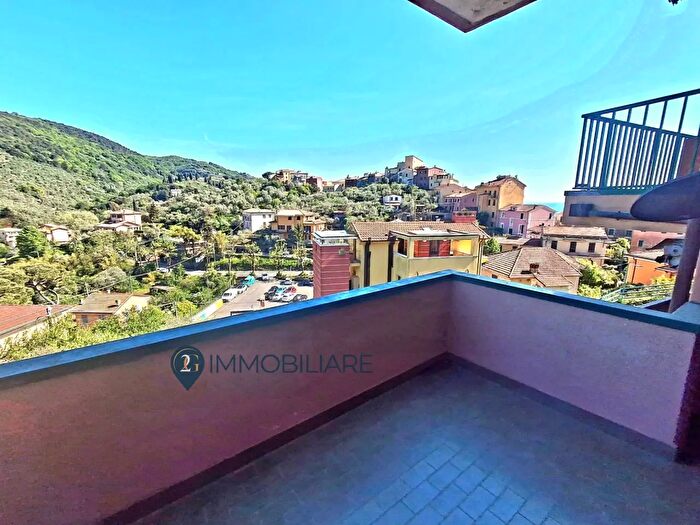 Appartamento quadrilocale in vendita in Via Gazzoli Prima Traversa, Lerici