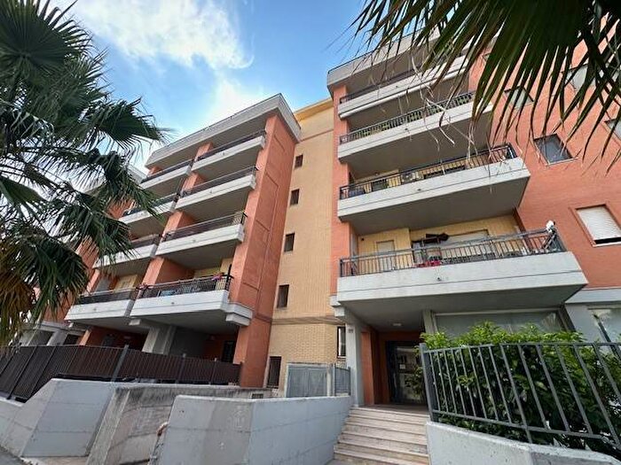 Appartamento trilocale in affitto in Viale John Fitzgerald Kennedy, Cep, Foggia