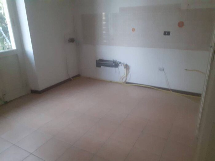 Appartamento con 5 locali in affitto in Via Napoli, Pista, Alessandria