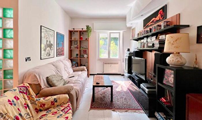 Appartamento con 5 locali in vendita in Via Ignazio Scotto, Savona