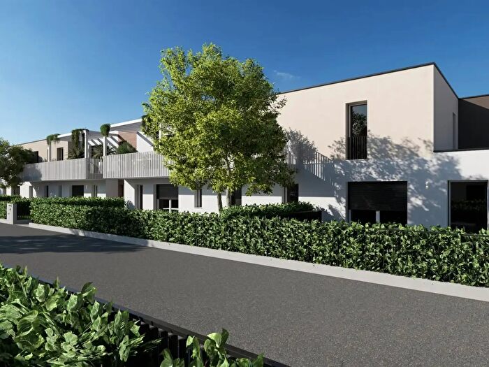 Appartamento con 5 locali in vendita in Via Perlasca, Thiene