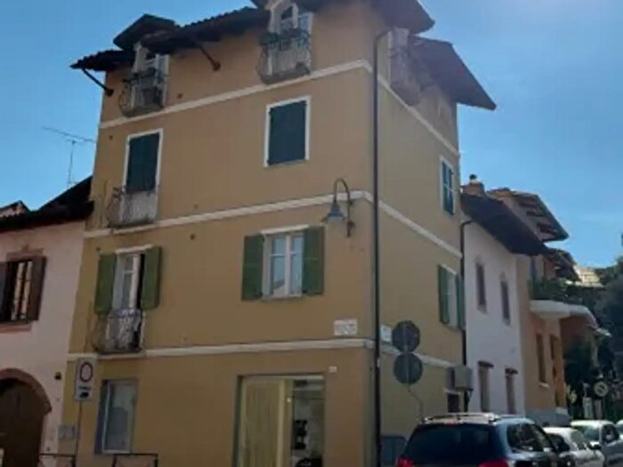 Appartamento quadrilocale in affitto in Costa San Sebastiano, Biella
