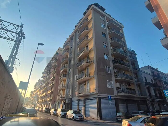 Appartamento trilocale in vendita in Via Dieta di Bari C, Bari