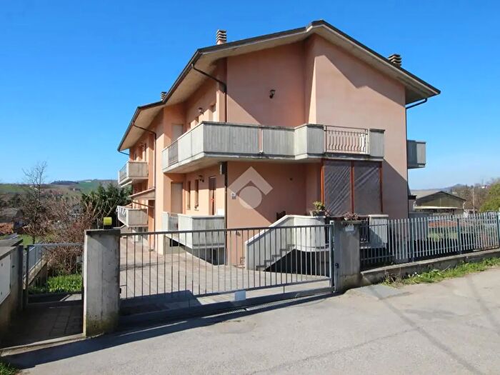 Appartamento quadrilocale in vendita in Via del Pozzo, Roncofreddo