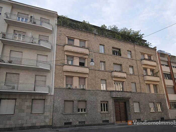 Appartamento bilocale in affitto in Via Andrea Massena, Crocetta, Torino