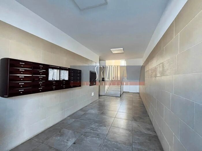 Appartamento quadrilocale in affitto in Via Cornole di Ruccia, Modugno