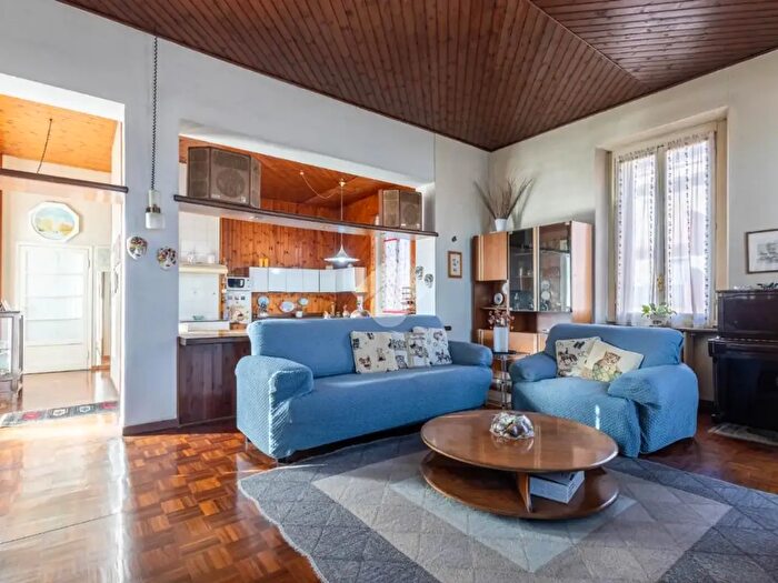 Casa quadrilocale in vendita in Via SantAlbino, Monza