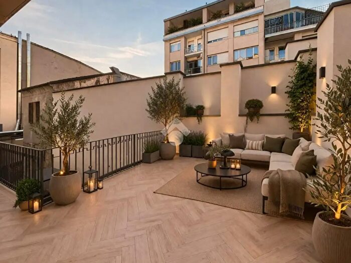 Appartamento con 6 locali in vendita in Via XX Settembre, Torino