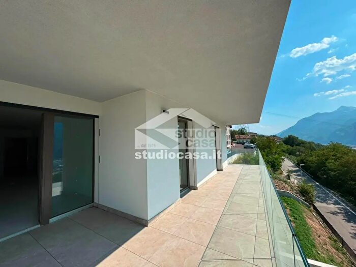 Appartamento con 6 locali in vendita in Via delle Tre Croci, Trento